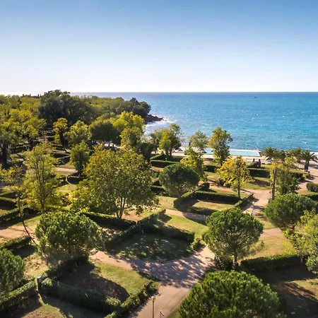 Aminess Planet Maravea Pitches Kamp alanı Novigrad Istria
